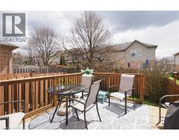 14 BROOKFIELD Crescent - 32