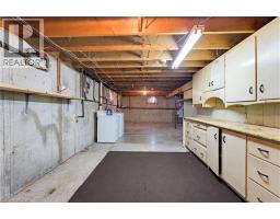127 KING Street E - 25