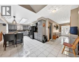 86 CHIMNEY HILL Drive - 13