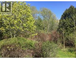 496 BEECHWOOD Drive UnitNo. 1 - 5