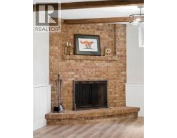 29 NIGHTINGALE Crescent - 32