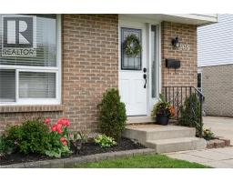 105 MAPLE Avenue - 1
