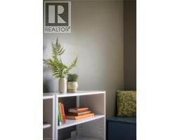 105 MAPLE Avenue - 36