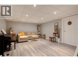 105 MAPLE Avenue - 40
