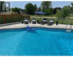 79 VICTOR Boulevard - 36