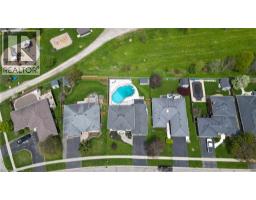 79 VICTOR Boulevard - 44