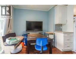 121 UNIVERSITY Avenue E UnitNo. 32 - 10