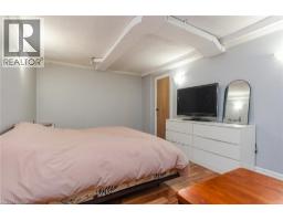121 UNIVERSITY Avenue E UnitNo. 32 - 30