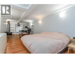 121 UNIVERSITY Avenue E UnitNo. 32 - 31