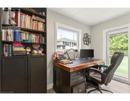 183 SUNNYRIDGE Road - 31