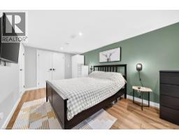 7 WALLIS Avenue - 31