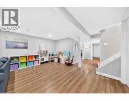 7 WALLIS Avenue - 36