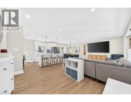 7 WALLIS Avenue - 4