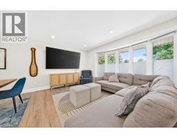 7 WALLIS Avenue - 5