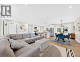 7 WALLIS Avenue - 7