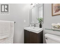 375 KINGSCOURT Drive UnitNo. 27 - 14