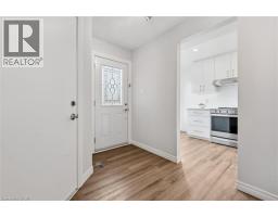 375 KINGSCOURT Drive UnitNo. 27 - 4