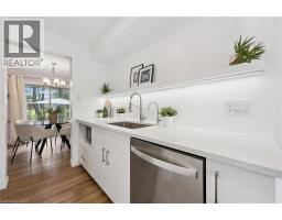375 KINGSCOURT Drive UnitNo. 27 - 8