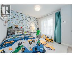 11 WILLIAM DUNLOP Street - 12