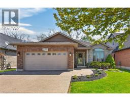 18 ANGLER Avenue - 1