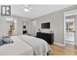 18 ANGLER Avenue - 25