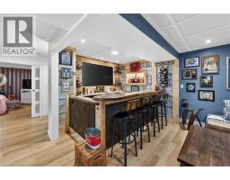 18 ANGLER Avenue - 31