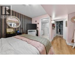 18 ANGLER Avenue - 35