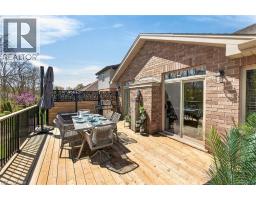 18 ANGLER Avenue - 40