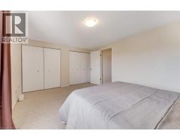 550 DANSBURY Drive - 19