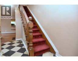 128 HESS Street S - 21