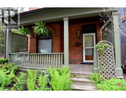 128 HESS Street S - 4