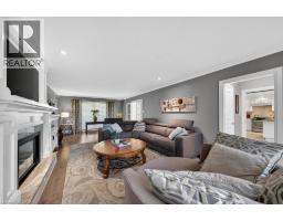25 BRAEMAR Place - 9
