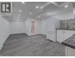 128 POLLOCK Avenue - 33