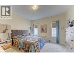 575 ALBERT Avenue N UnitNo. 19 - 11