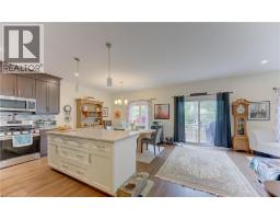 575 ALBERT Avenue N UnitNo. 19 - 15
