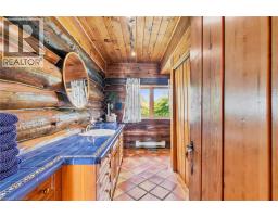678 CHANTLER Road - 36
