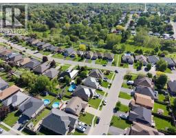 17 DRIFTWOOD Drive - 40