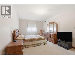 11 GREENBRIAR Court - 14