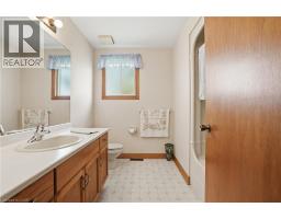 11 GREENBRIAR Court - 16