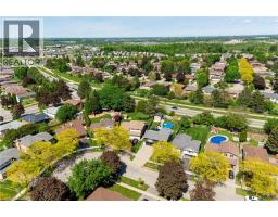 44 OAKHURST Crescent - 36