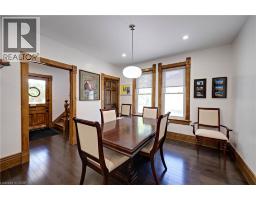 9 PARK Avenue W - 14