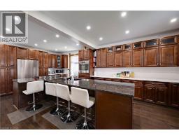 9 PARK Avenue W - 8
