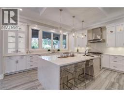100 SENECA Drive - 14