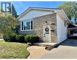 582 CHAMBERLAIN Road - 1