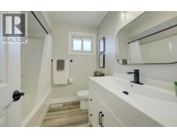 582 CHAMBERLAIN Road - 26