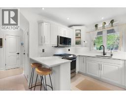 17 HIGHLAND Crescent - 8