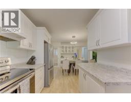 71 PINECREST Drive - 15