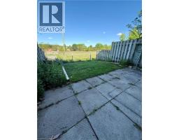 25 UPPER CANADA Drive UnitNo. 30 - 10