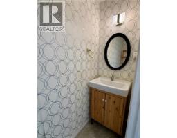 25 UPPER CANADA Drive UnitNo. 30 - 4
