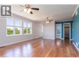 135 SCHWEITZER Crescent - 24